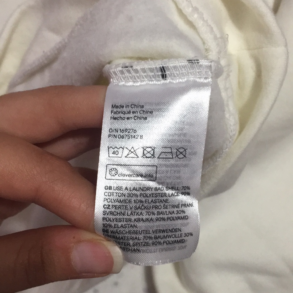 Off the shoulder sweater - Picture 5 of 6